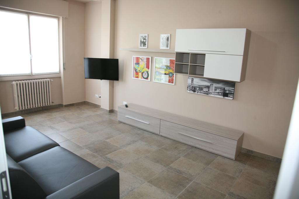 Siag Apartments Cormano Szoba fotó